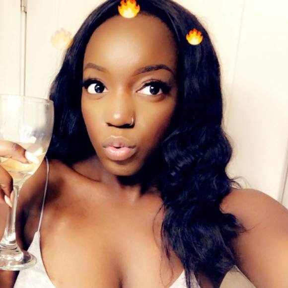 Meet your Posher, Taini - Picture 1 of 1